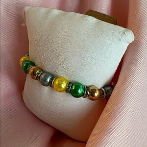 🟢 Hand Crafted Green and Yellow Beaded Bracelet
